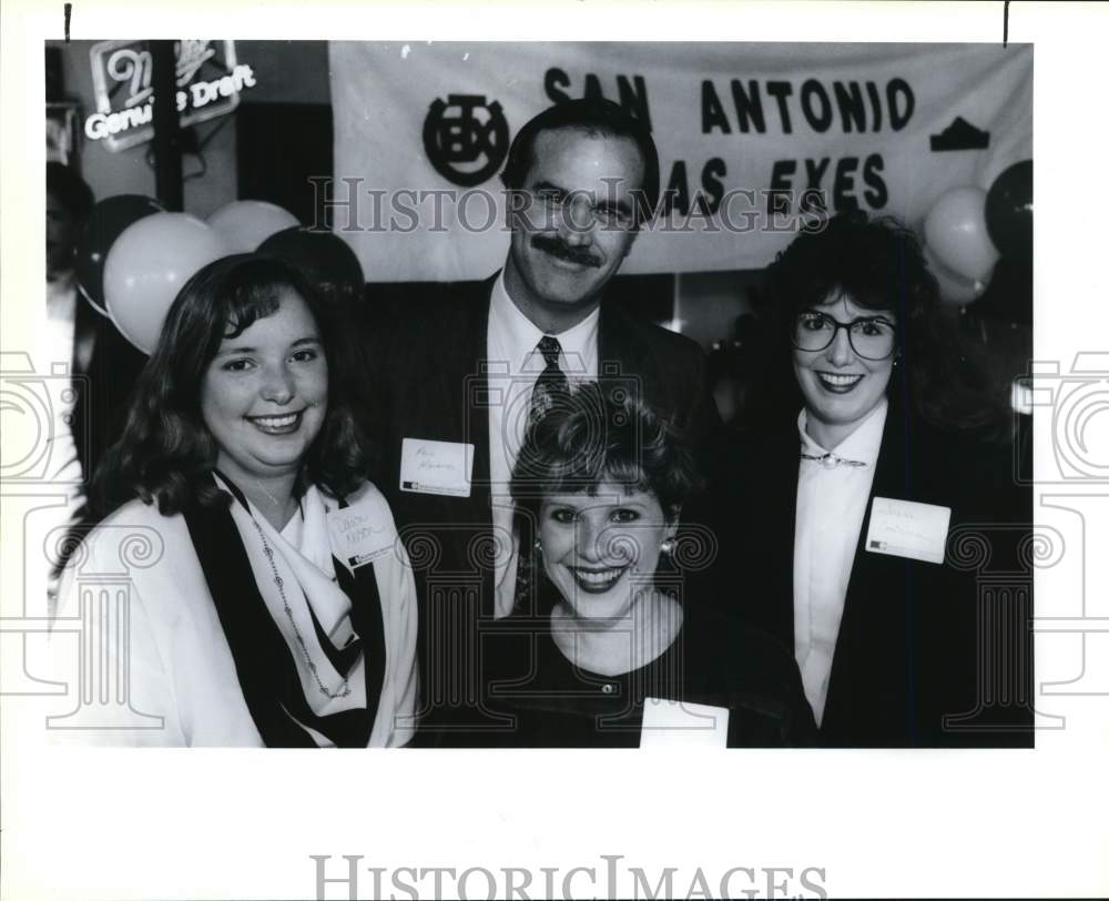 1992 Paul Mangum and guest of Texas Executive&#39;s Club Mixer-Historic Images