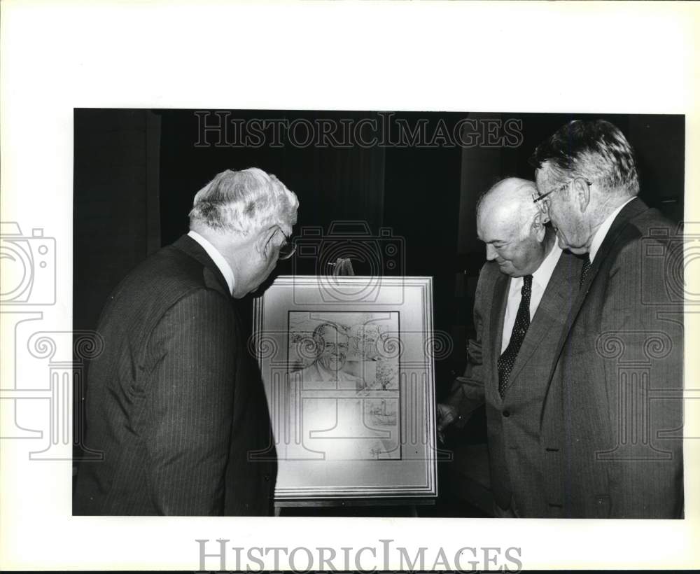 1985 John Traeger, Abner McCall and Elliott Knox view photo-Historic Images