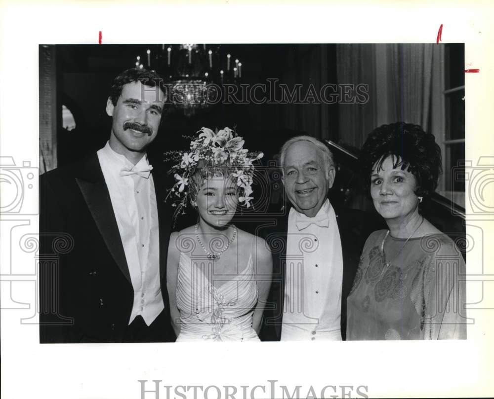 1987 William Matthiessen with guests of Jill Matthiessen deb party-Historic Images