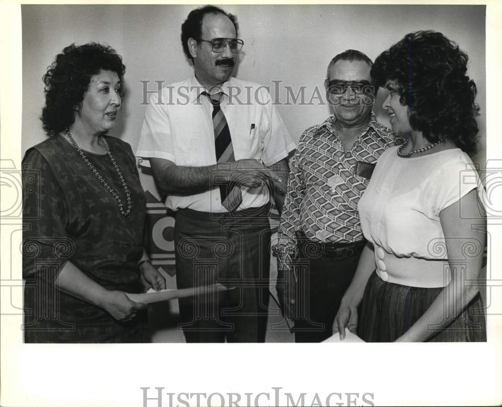 1988 Rose Mary Mason and guests of Diabetes Minority Initiative-Historic Images