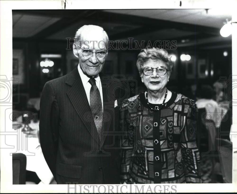 1994 Dr. John Matthews and Marian Koplin attend volunteer luncheon.-Historic Images