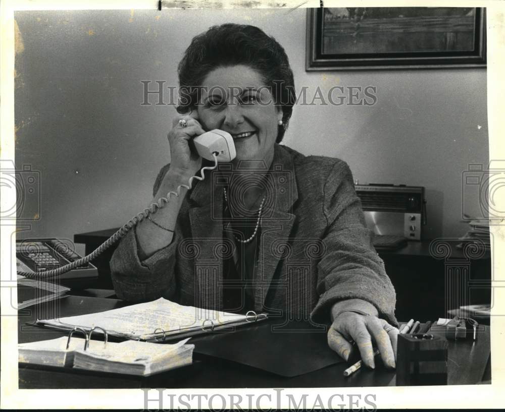 1985 Reba Malone in her office at 3853 E. South Cross-Historic Images