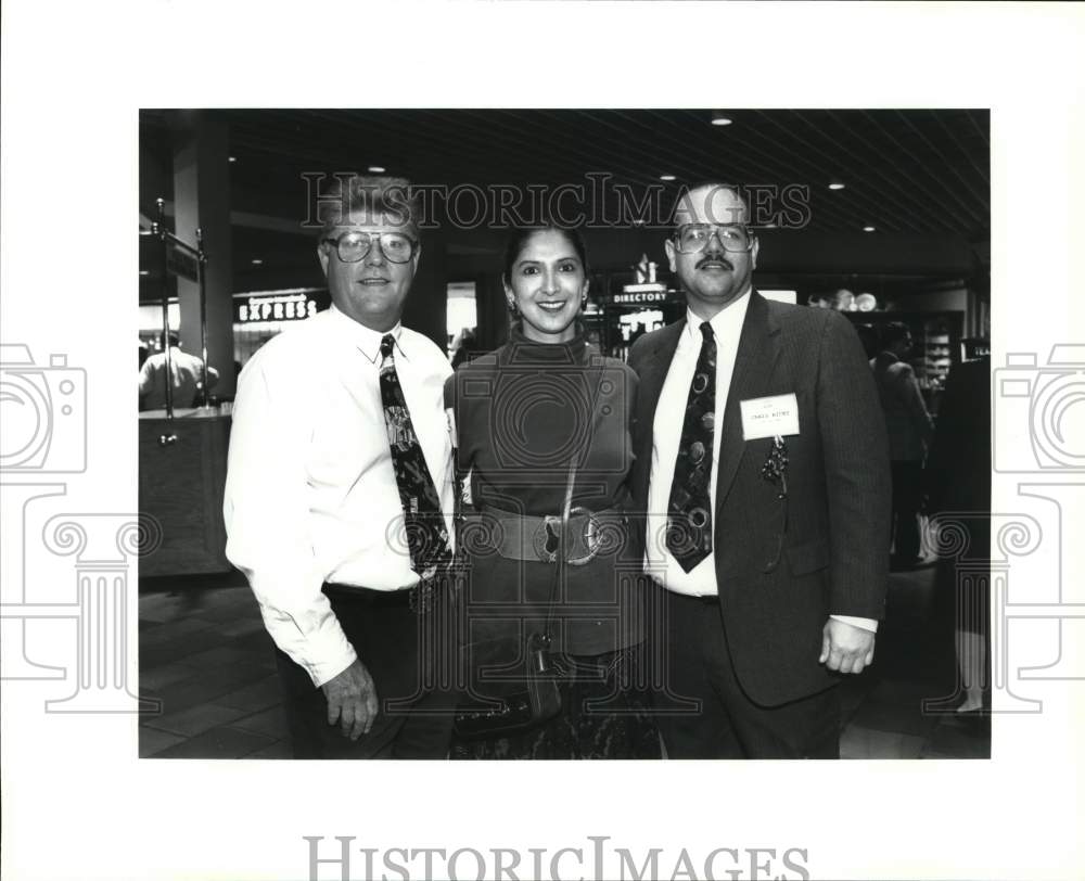 1993 Coy McCollum and participants attend Wine and Cuisine Tasting-Historic Images