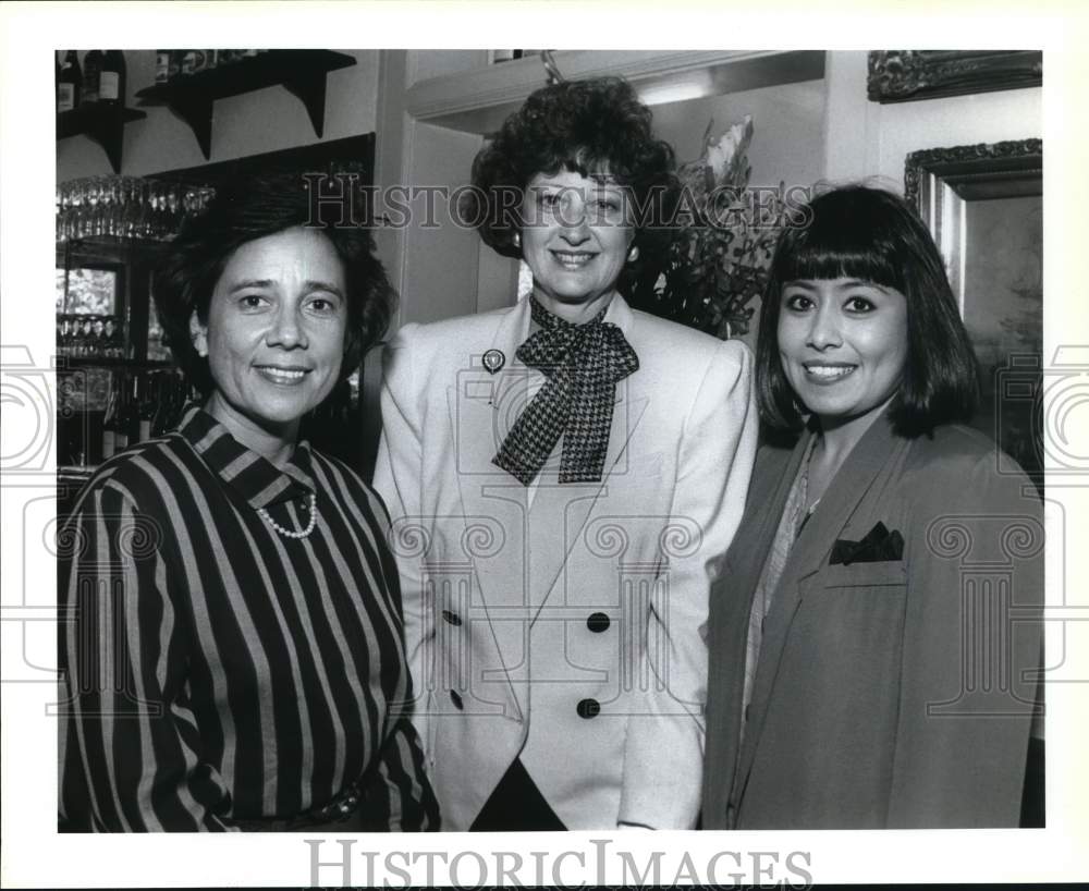 1991 San Antonio Women's Celebration & Hall of Fame Publicity Com.-Historic Images