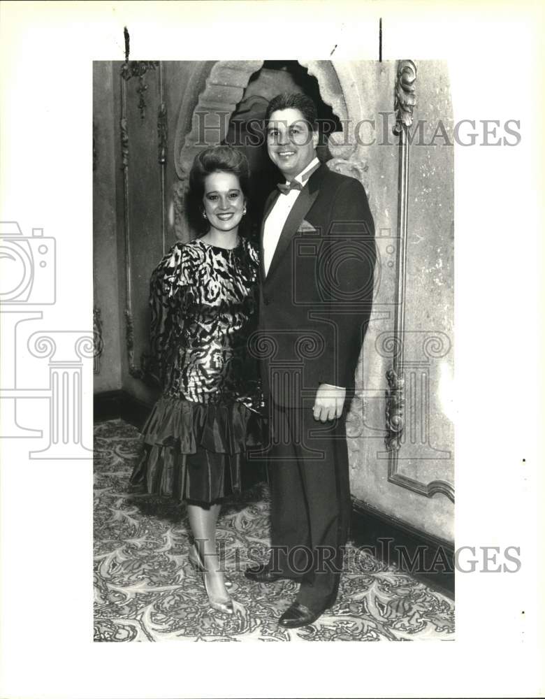 1991 Press Photo Martha Rodriguez and Robert Mendoza attend Majestic Gala.- Historic Images