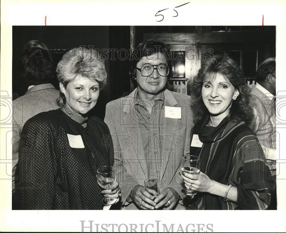 1986 Freda Peveto, Bob &amp; Donna Lee at Strait Party at Wright Home-Historic Images