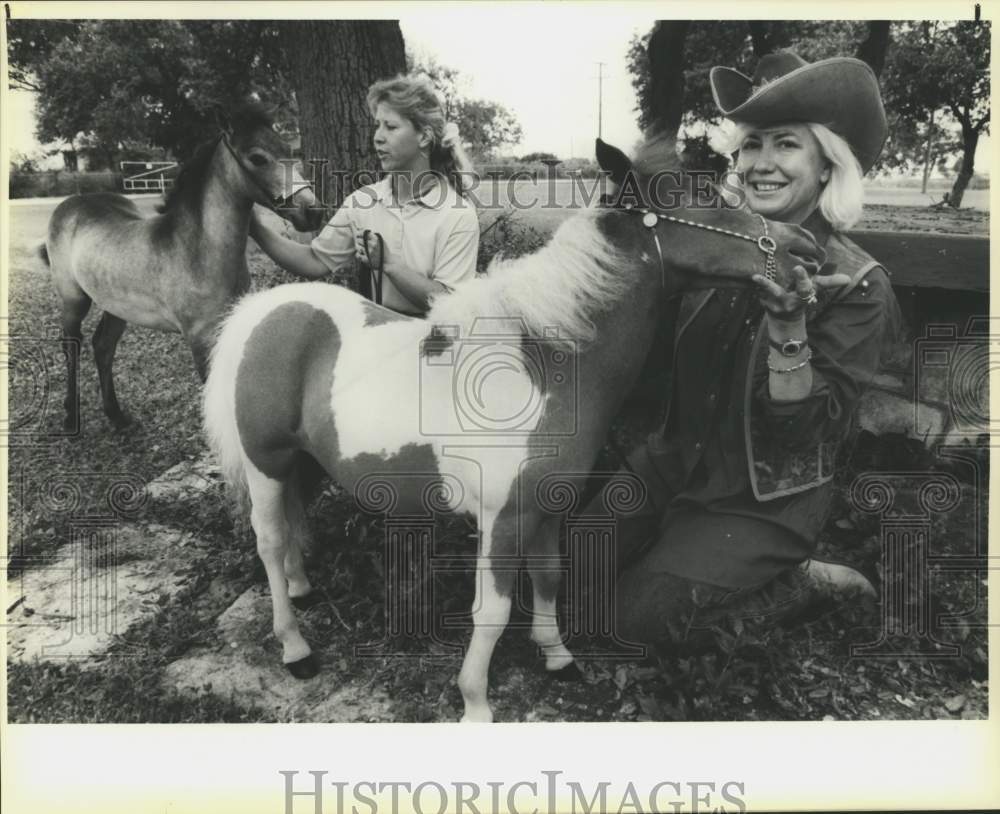 1990 Judy Frazier and Jane Macon with Parmer Stables small ponies-Historic Images