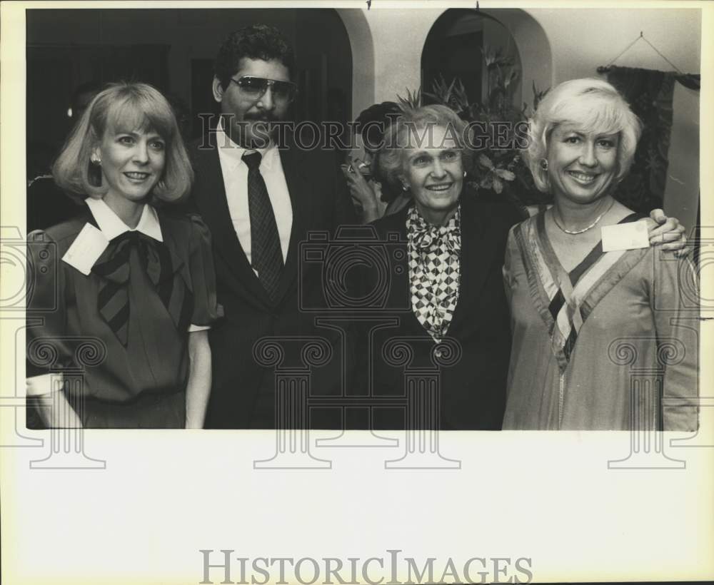 1986 Jane Macon and participants of National Women's Forum-Historic Images