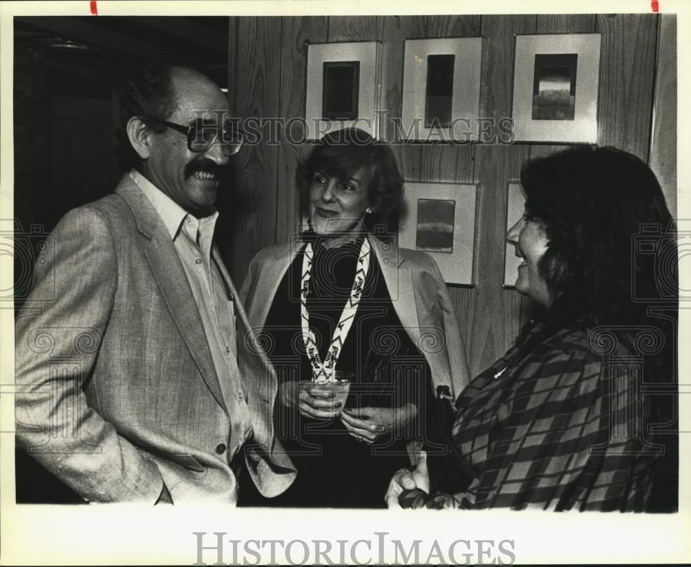 1984 Pre-Columbian art display at Cappy&#39;s, Texas-Historic Images