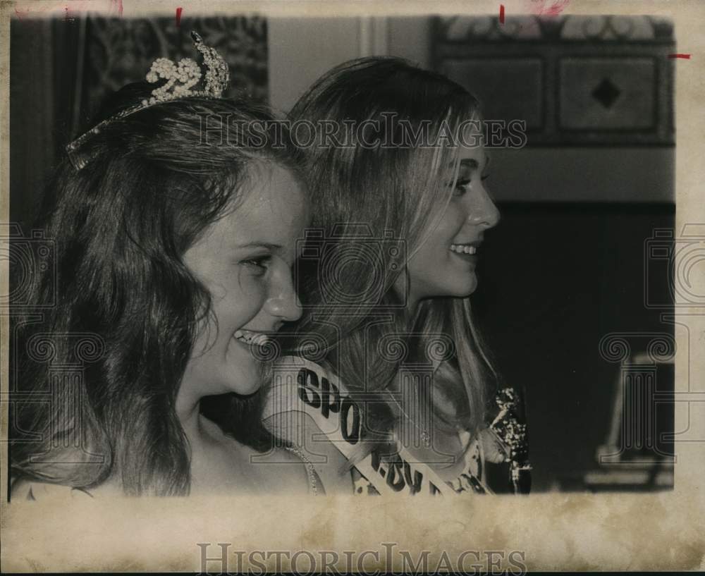 1973 Miss Texas Teenager Charlotte Ann Duggan With First Runner-Up-Historic Images