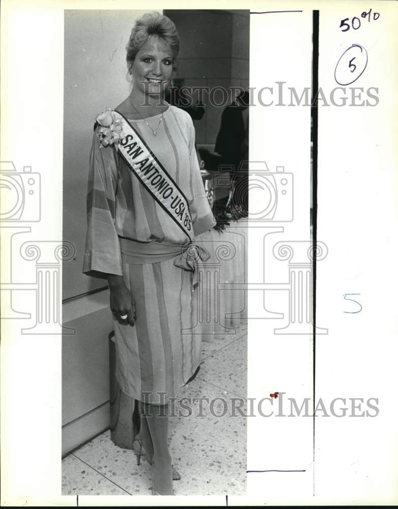 1985 Kelly Canady, Miss San Antonio USA 1985 at Hotel Opening-Historic Images