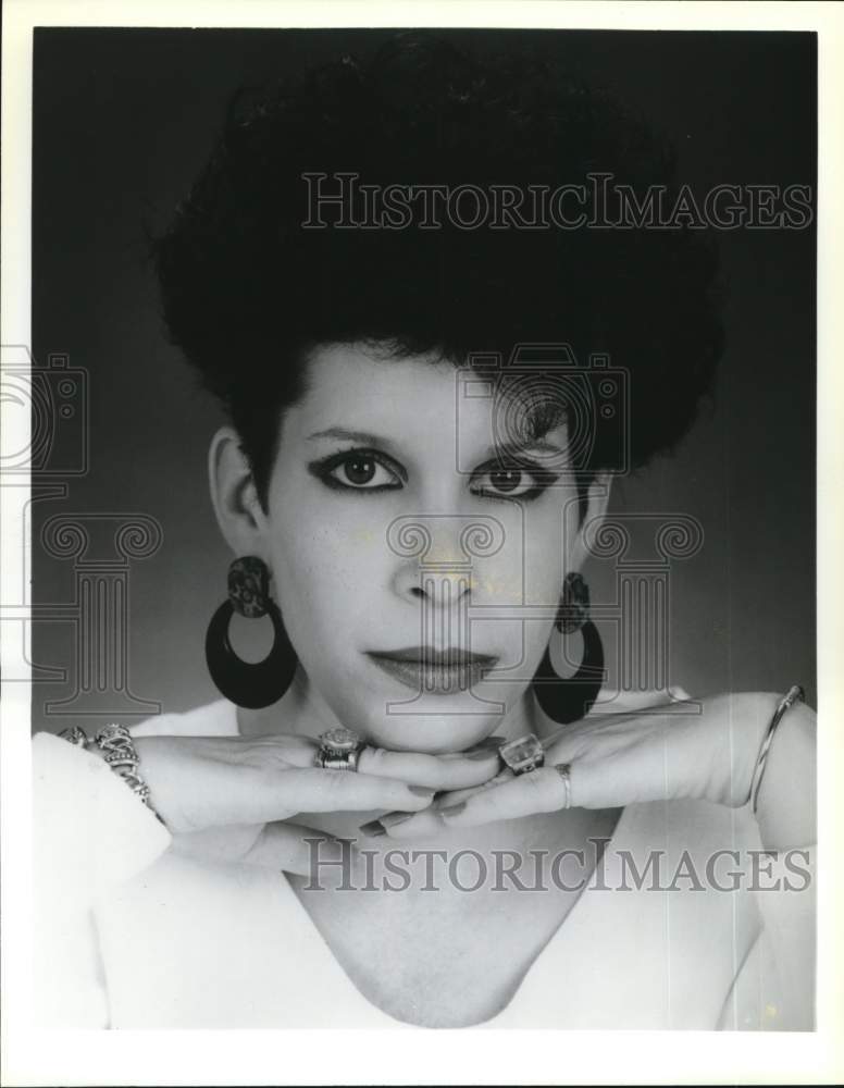 1990 Linda Silver, chemist & founder of new shaving cream "Roy"-Historic Images