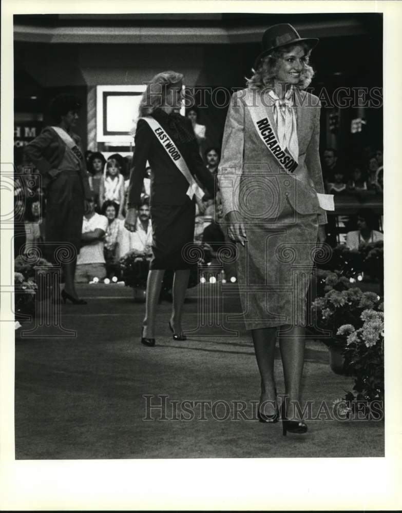 1983 Miss Texas USA Contestants Walk Runway In Fashion Show-Historic Images