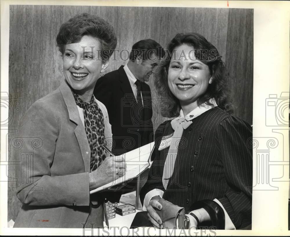 1984 Ladies at Toastmistress Seminar at Oak Hills Inn, San Antonio-Historic Images