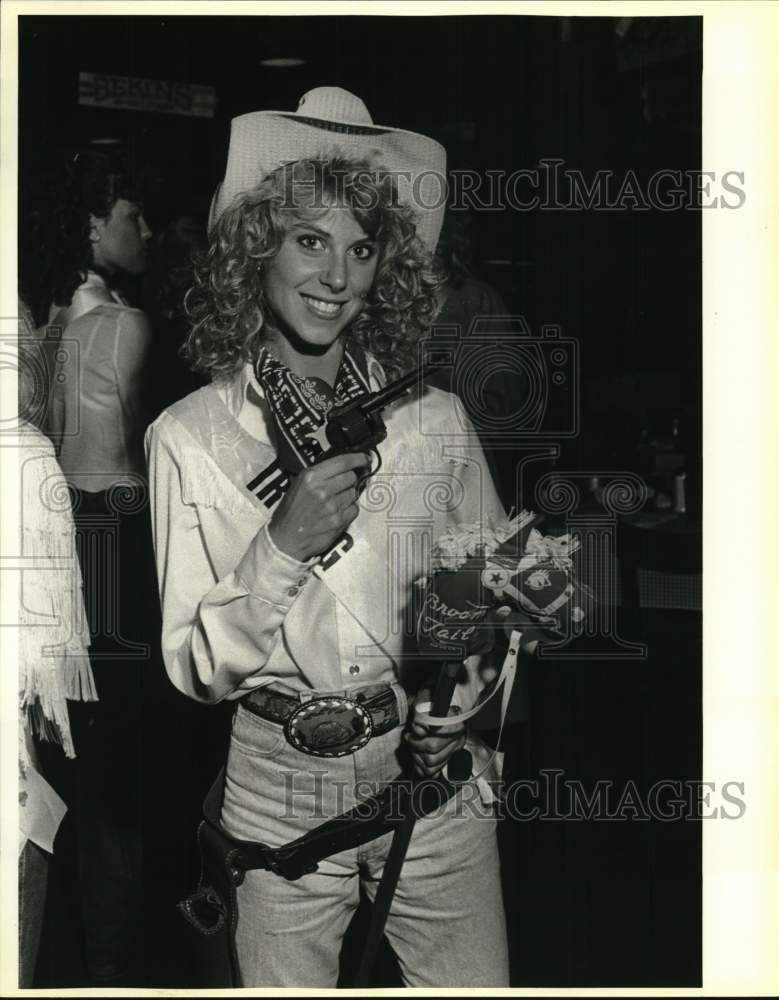 1987 Miss Irvina Patricia Squire In Cowgirl Costume, Miss Texas USA-Historic Images
