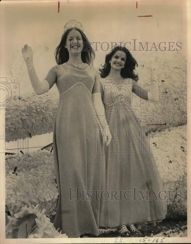 1975 Sandra Belzung, Miss Fiesta and alternate Anne Lochte, Texas-Historic Images