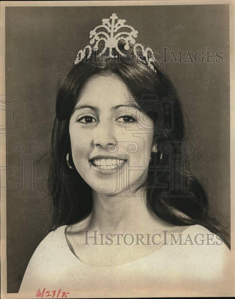 1975 Portrait of Miss Fiesta pageant winner wearing Tiara-Historic Images