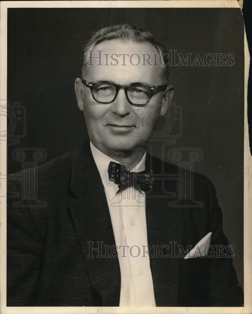 1957 Press Photo Thomas Sweeney, Veterans Administration's Loan Guaranty Service - Historic Images