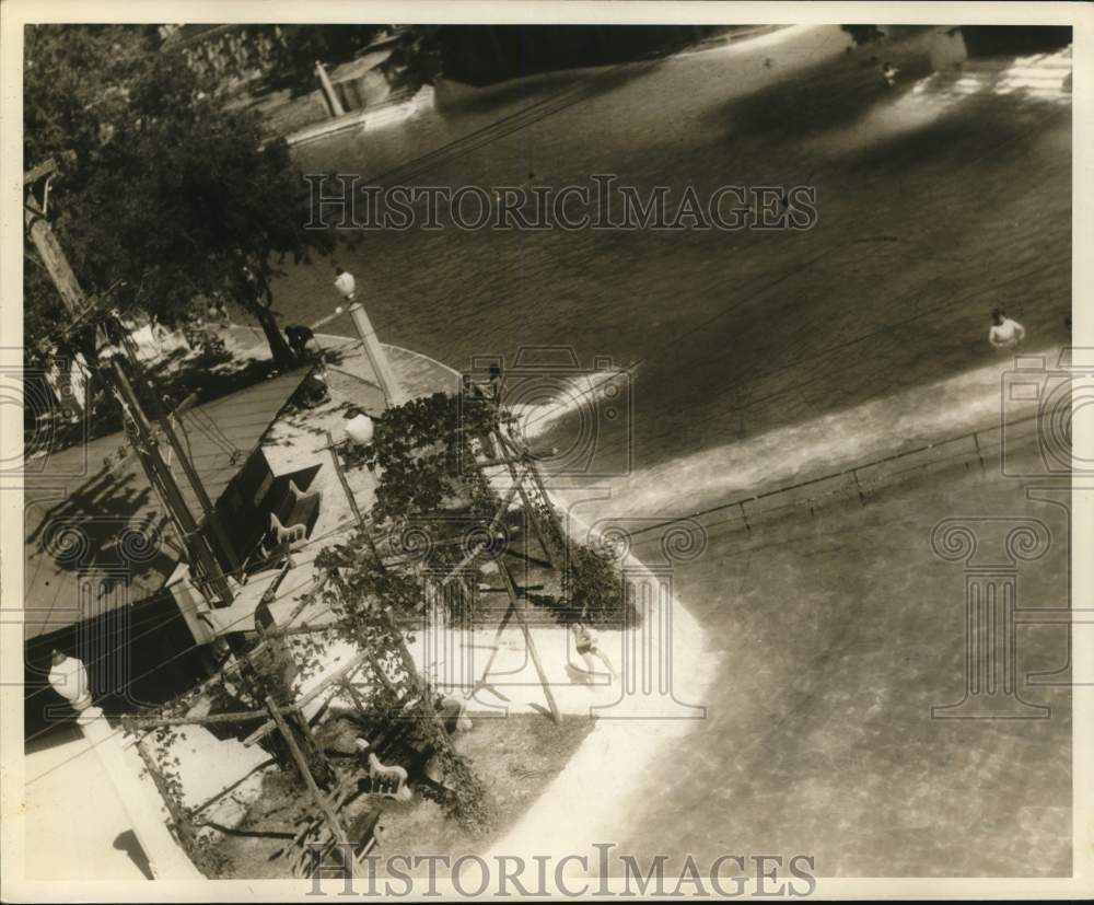 Press Photo View From Above Of Municipal Swimming Pool, San Antonio, Texas - Historic Images