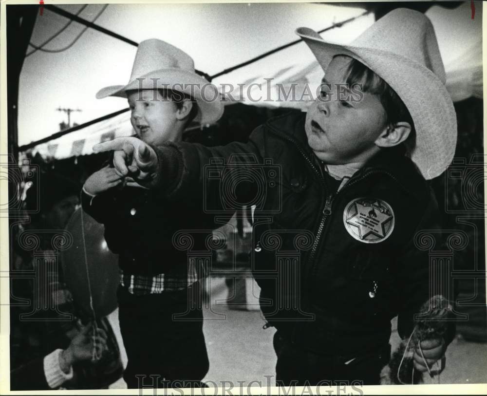 1986 Press Photo Christopher Rackley at the San Antonio Stock Show &amp; Rodeo - Historic Images