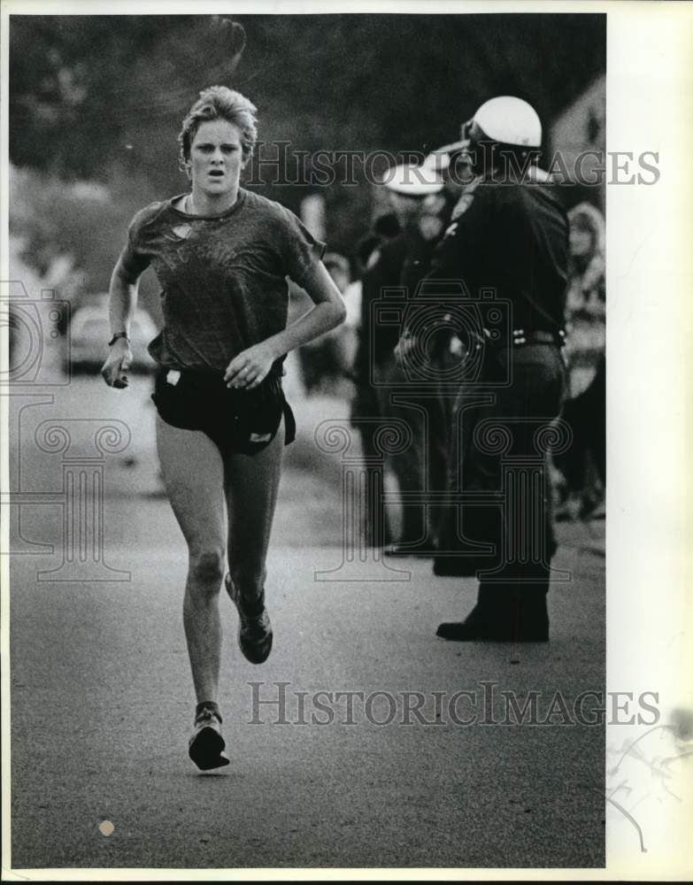 1986 Press Photo Wendy Norman, Women&#39;s Winner of Los Colonias Marathon- Historic Images