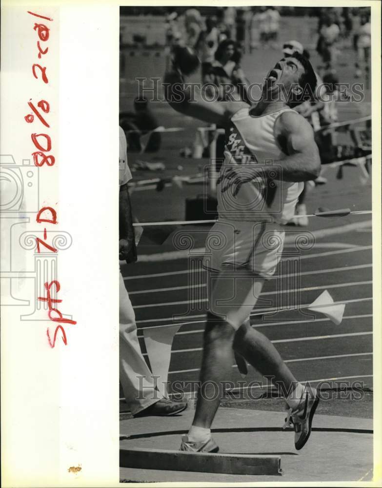 1988 Press Photo Shotput thrower Rodney Smith of Seguin, Texas - saa90938- Historic Images