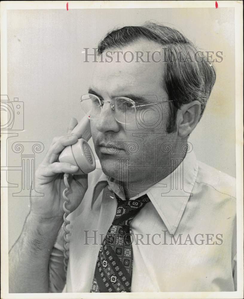 Press Photo Fred Shannon talking on phone - sab12594 - Historic Images