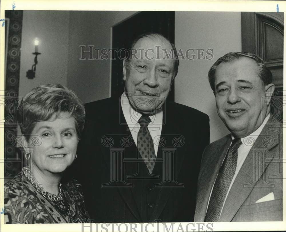 1991 Admiral William Crowe and guests at pre-lecture dinner, Texas-Historic Images