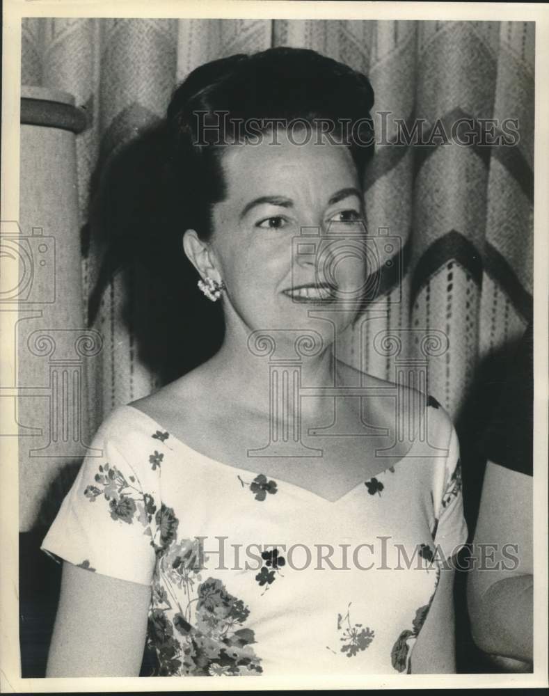 Mrs. Lewis L. Mundell-Historic Images