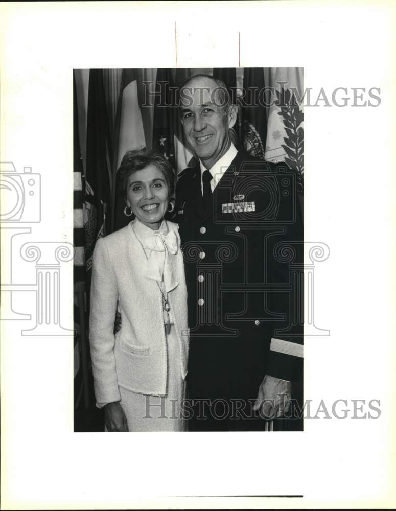 1988 Press Photo Barbara &amp; Bill Schneider- Pershing House, New Year&#39;s Reception- Historic Images