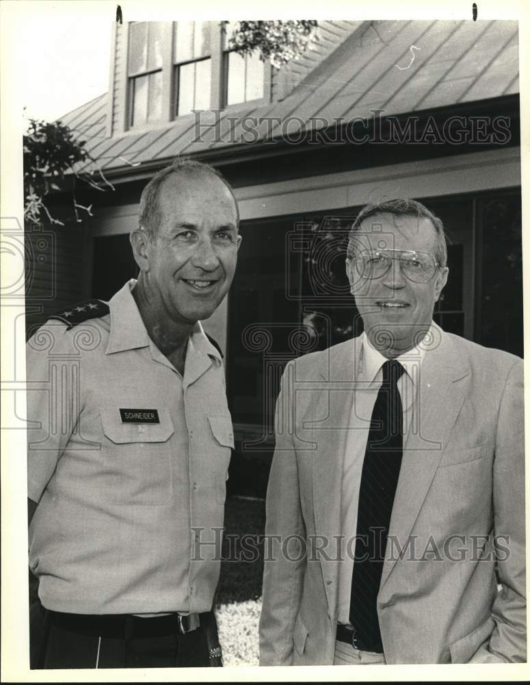 1988 Press Photo General William Schneider &amp; Jim Gorman- S.W. Foundation- Historic Images