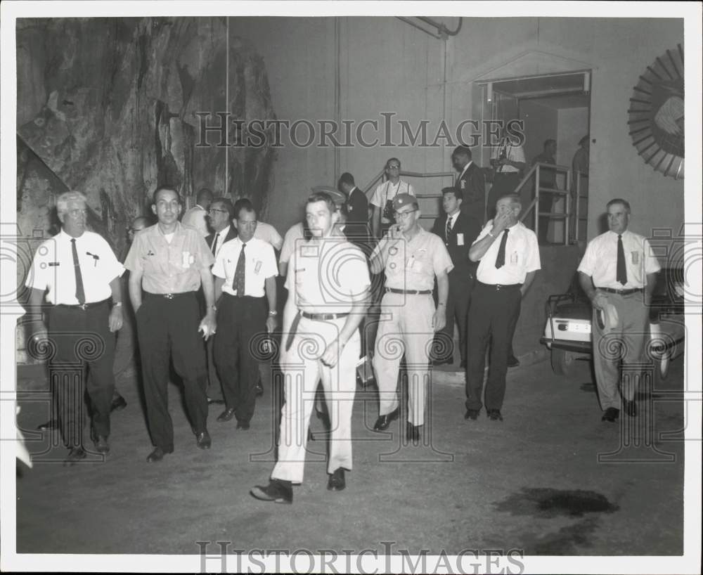 Press Photo Group of officers and gentlemen leaving NORAD - sam06146 - Historic Images