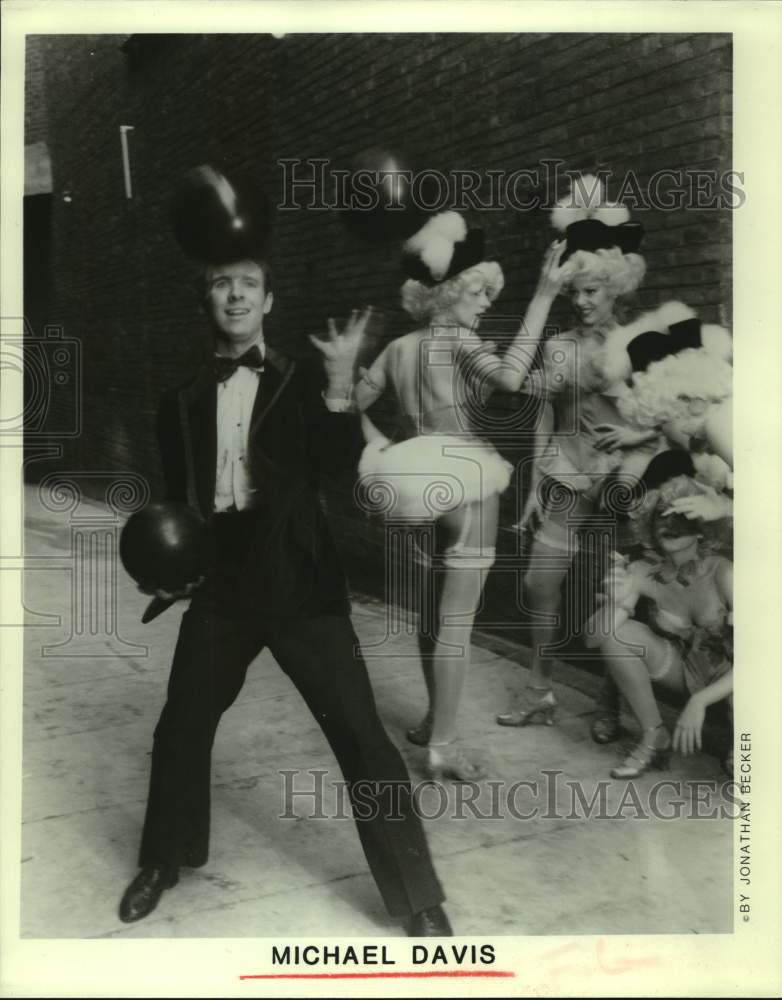 Press Photo Entertainer Michael Davis - Historic Images