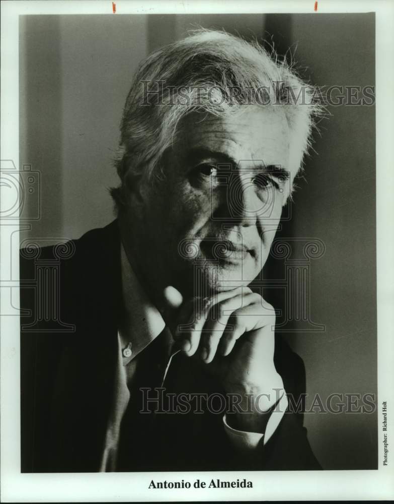 Press Photo Conductor Antonio de Almeida, Offenbach Specialist - Historic Images