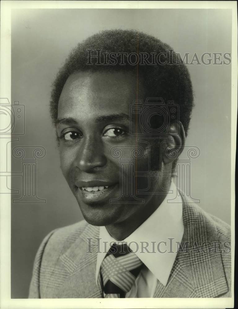 1972 Cleavon Little stars on Temperatures Rising, on ABC. - Historic Images