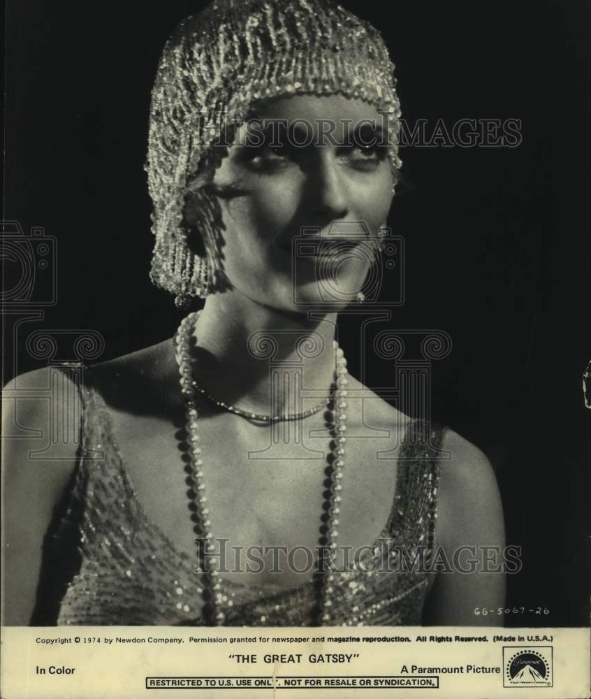 1974 Press Photo Mia Farrow in a scene from The Great Gatsby. - Historic Images