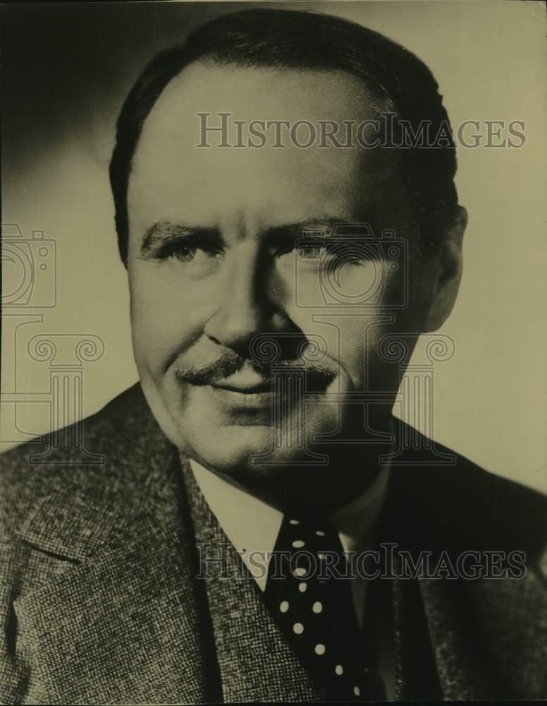 Press Photo Actor Howard Freeman plays a General in &quot;No Tune For Sergeants&quot; - Historic Images