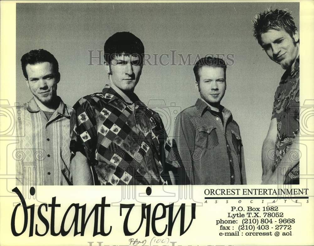 2000 Press Photo Four Members of the band Distant View, Entertainers - sap02670- Historic Images