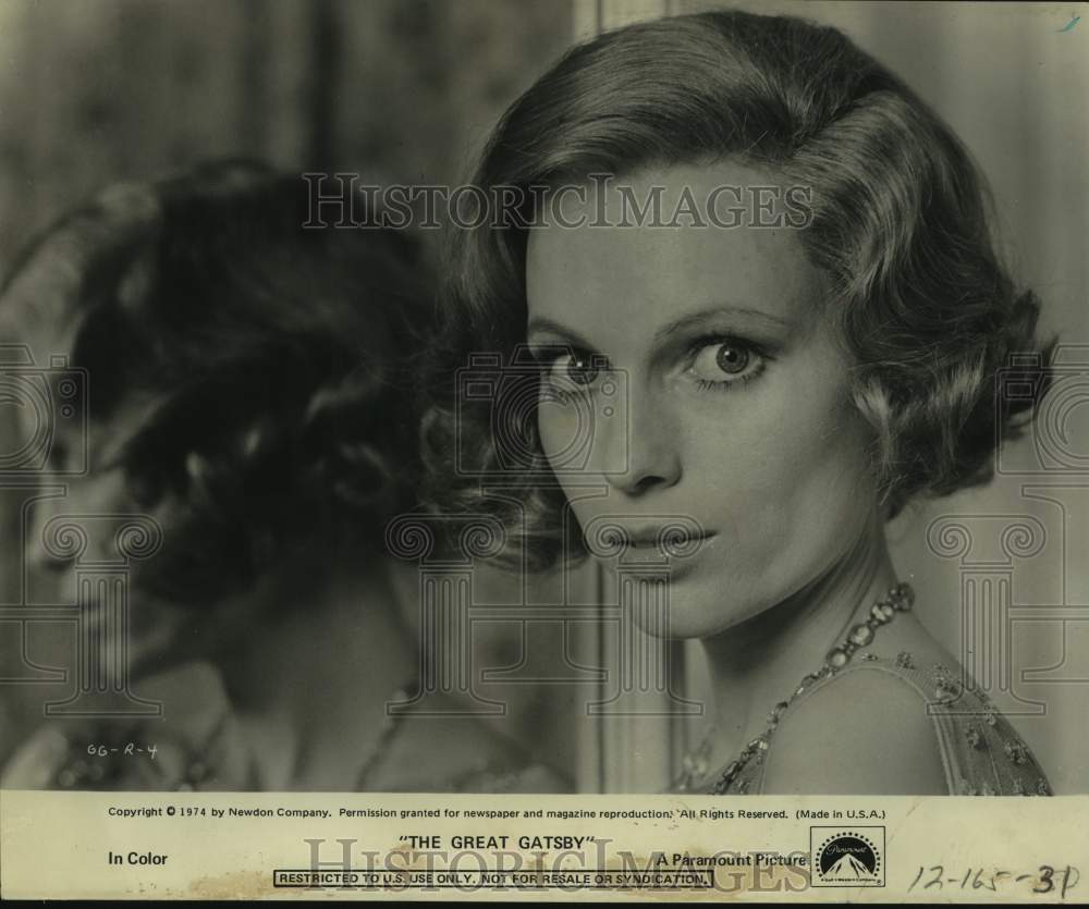 1974 Actress Mia Farrow in "The Great Gatsby" movie - Historic Images