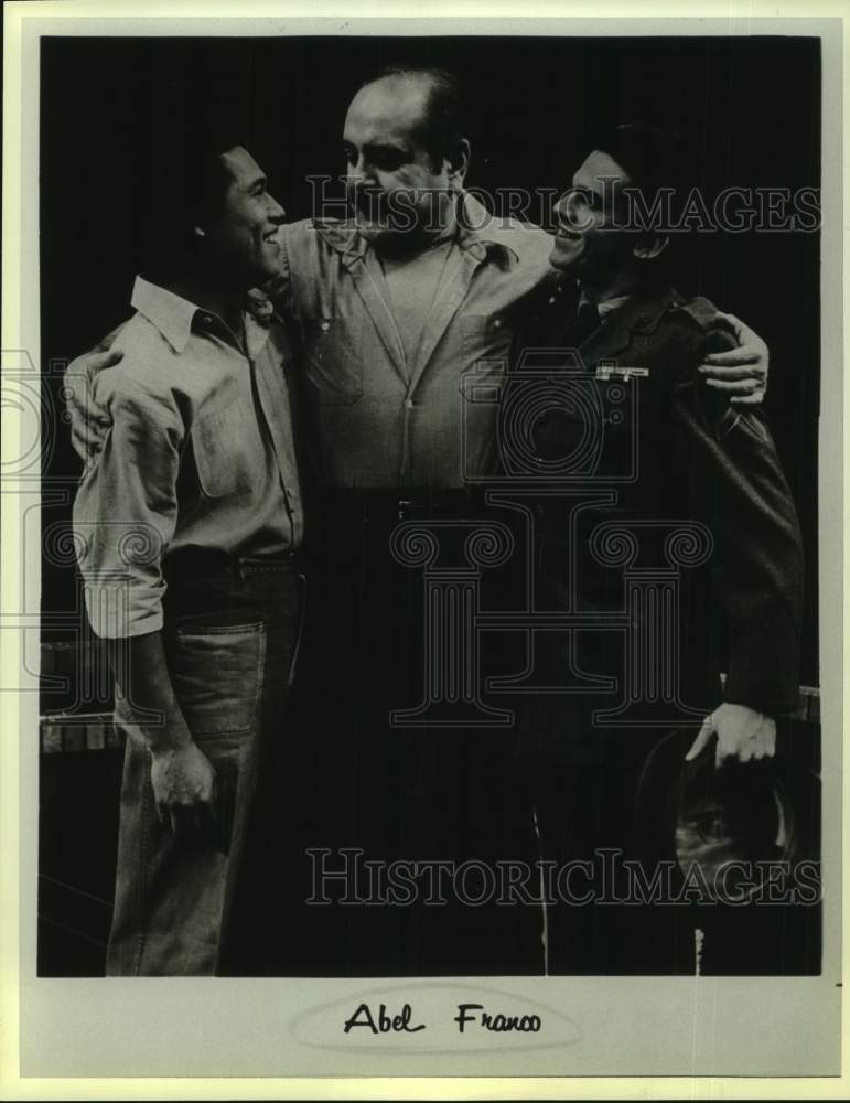 Press Photo Actor Abel Franco with co-stars - Historic Images