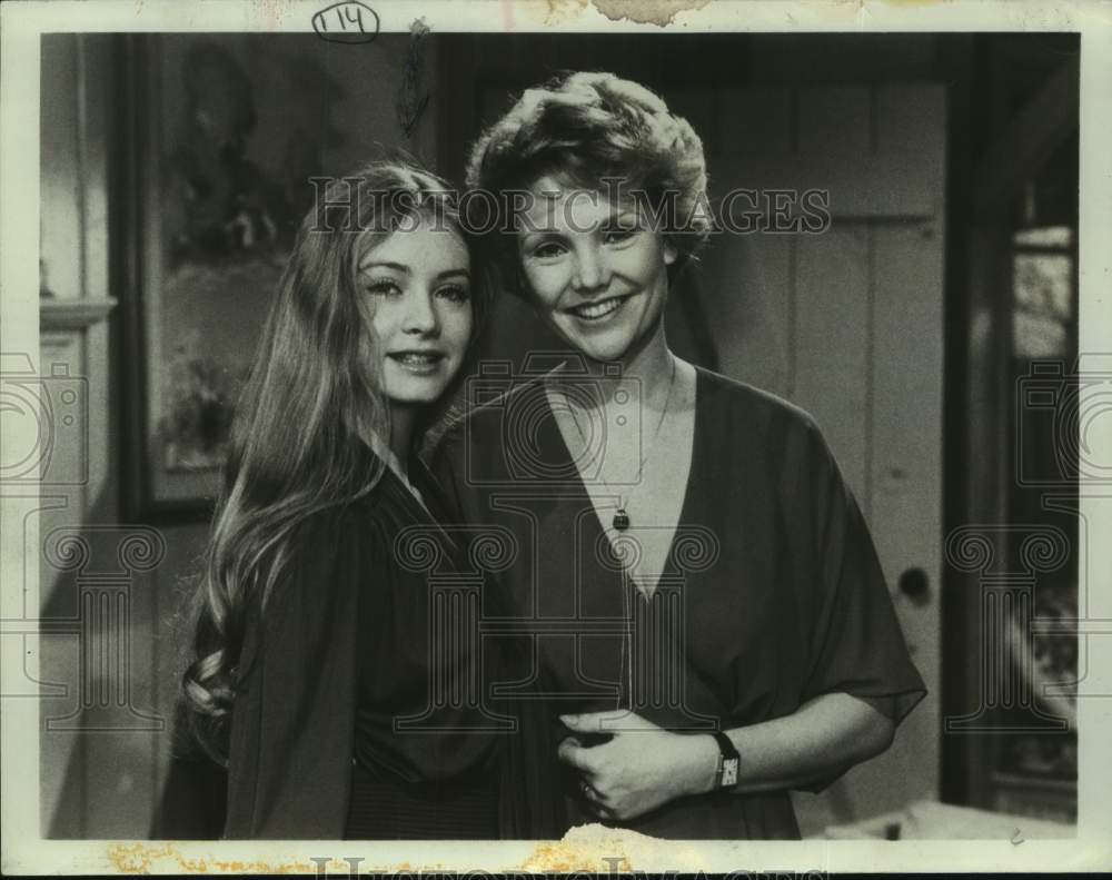 Press Photo A scene from an unknown television show. - Historic Images