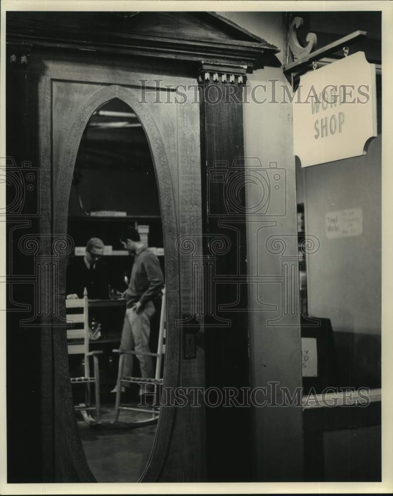 Press Photo Two people on The Wand Shop set - Historic Images