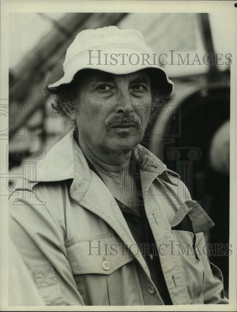 Press Photo Actor Bill Macy wears hat in Closeup Portrait - Historic Images