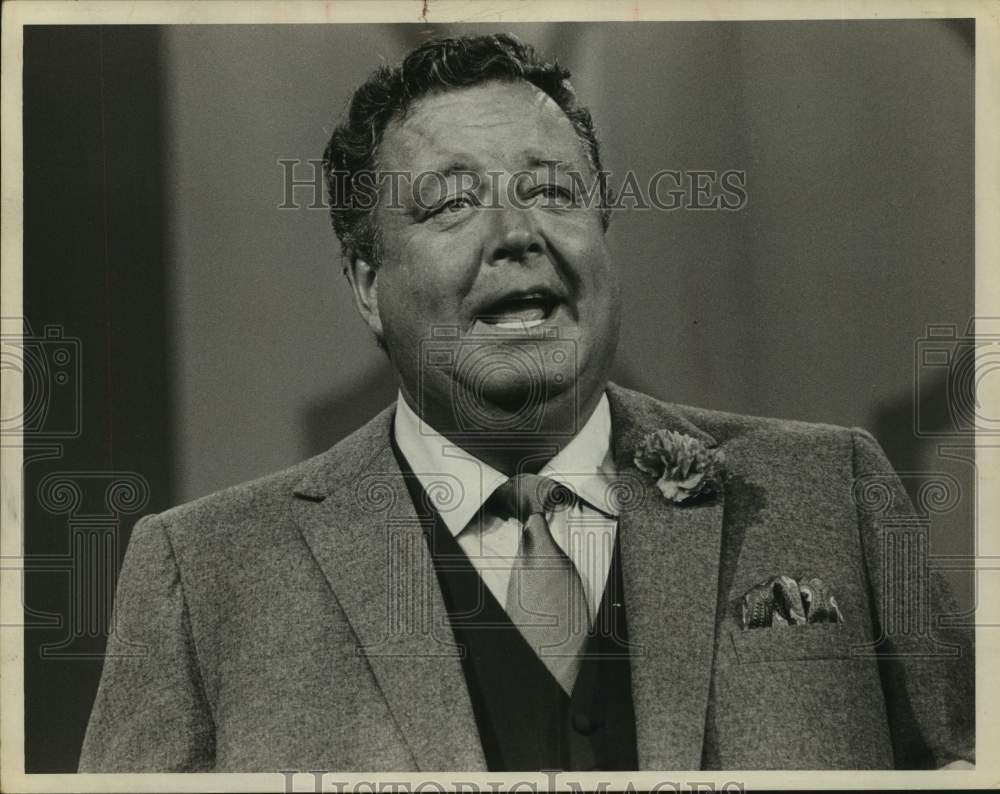 1969 Press Photo Entertainer Jackie Gleason in closeup portrait - Historic Images