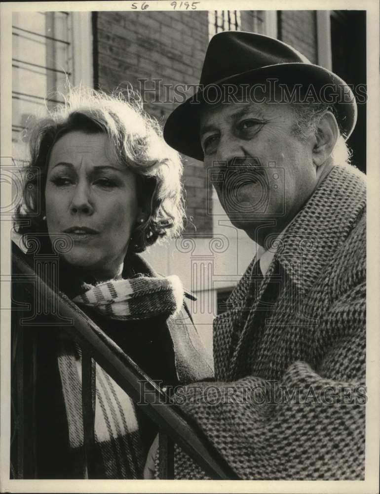1974 Press Photo Actors Janet Ward and Lee J. Cobb in "Dr. Max" on CBS TV - Historic Images
