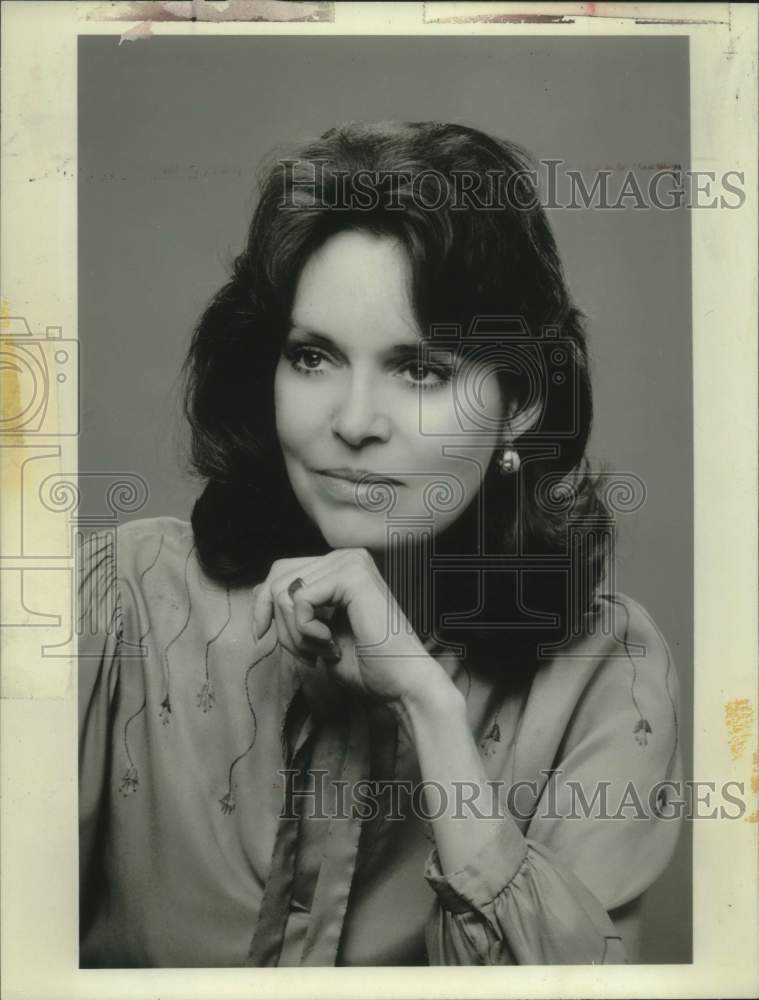 1984 Press Photo Actress Barbara Feldon smiles in closeup portrait - sap07270- Historic Images