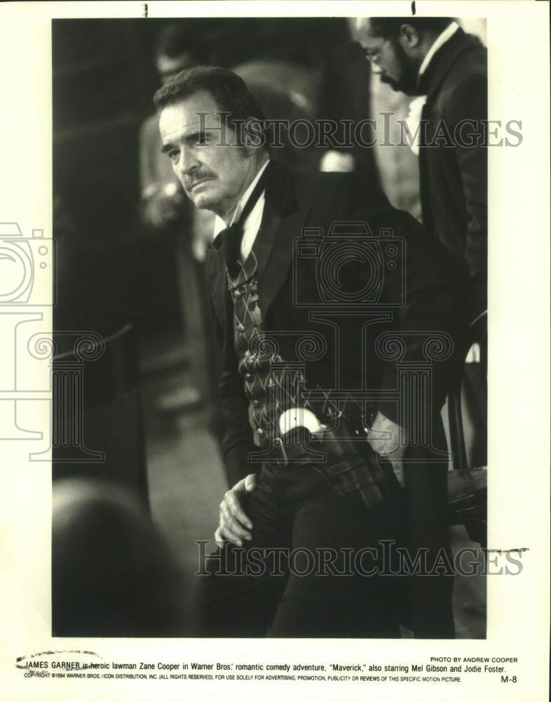 Press Photo Actor James Garner as Zane Cooper in "Maverick" movie scene - Historic Images