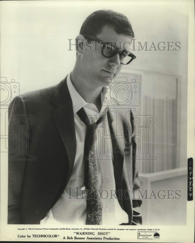 1966 Press Photo Actor John Mayfield, Jr. in "Warning Shot" movie scene - Historic Images