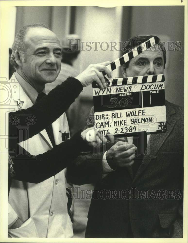 1984 Press Photo Actor William Daniels with Ed Flanders in "St. Elsewhere" scene- Historic Images
