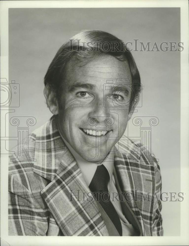 Press Photo John Brodie, NBC Sports' Expert Football Analyst smiles in closeup- Historic Images